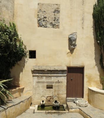 Монастырь Превели родник