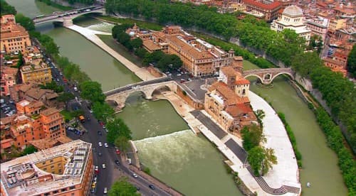 Остров Тиберина Италия